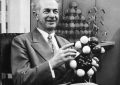 Linus Pauling