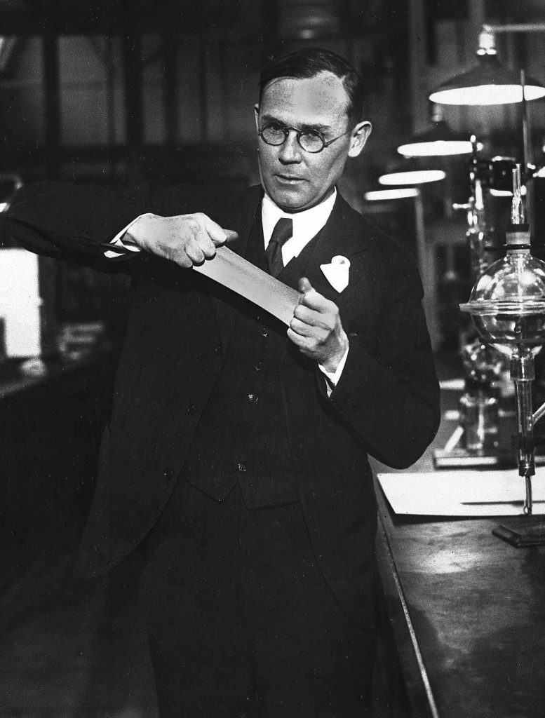 Dr Wallace Carothers