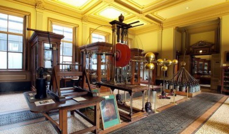 Laboratorio Eletrólise da água