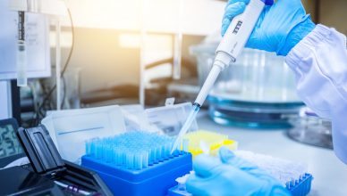 plástico no laboratório científico