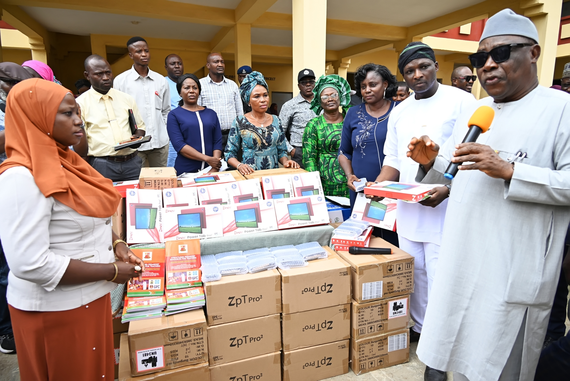 TABLETS FOR TEACHERS