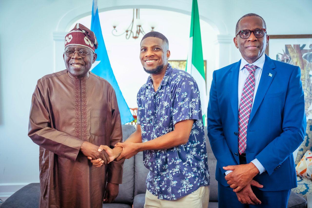 NIGERIAN STUDENT MEETS TINUBU