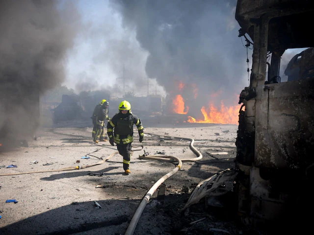 RUSSIA POUNDS UKRAINE