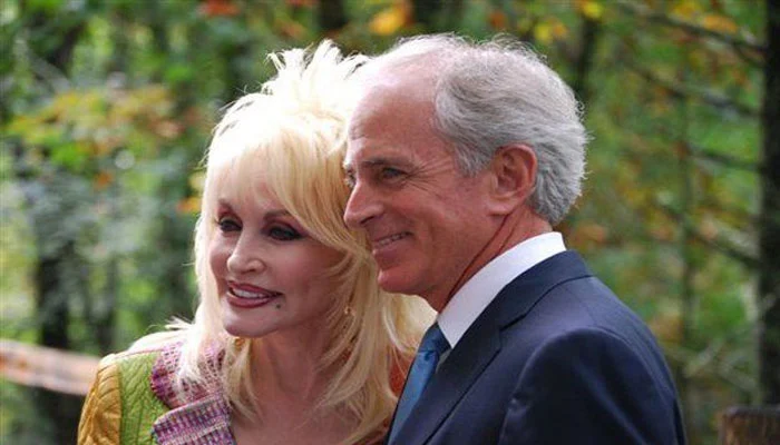 DOLLY PARTON AND HUSBAND