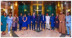 TINUBU WITH MEAT TEAM