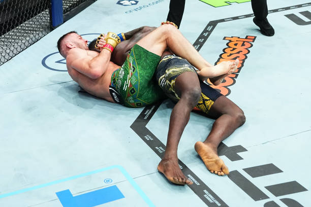 DU PLESSIS DEFEAT ADESANYA