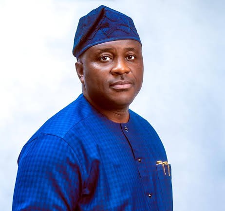 SEN BASSEY