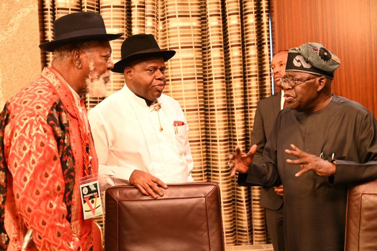 TINUBU WITH BAYELSA DELEGATES